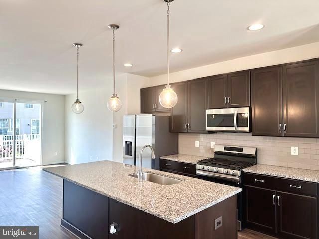 8177 AGNES LN, Manassas, VA 20110