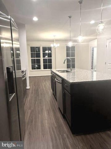 8177 AGNES LN, Manassas, VA 20110