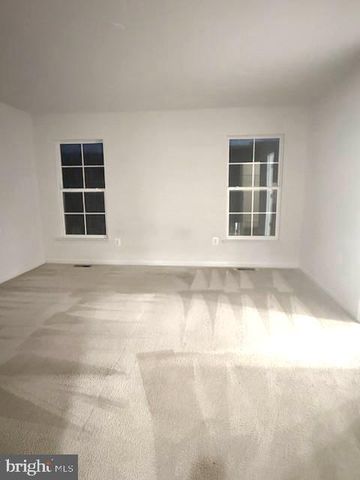 8177 AGNES LN, Manassas, VA 20110