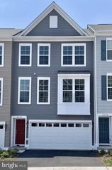 8177 AGNES LN, Manassas, VA 20110