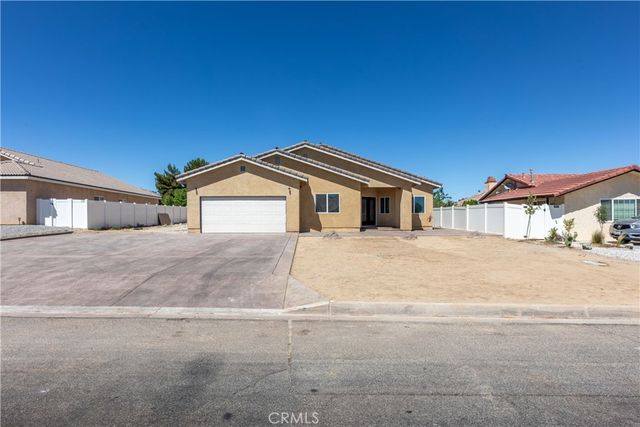 26826 Silver Lakes Parkway, Helendale, CA 92342