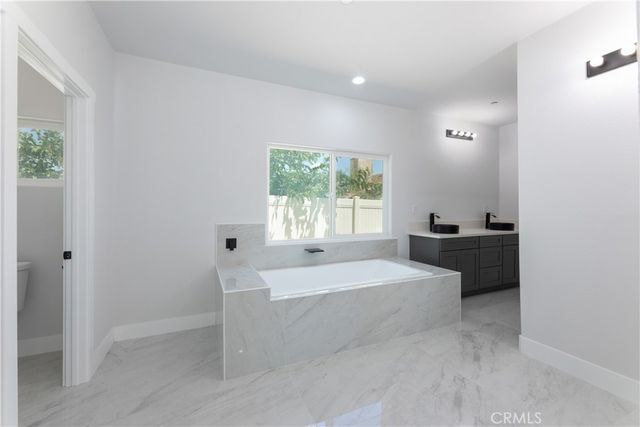 26826 Silver Lakes Parkway, Helendale, CA 92342