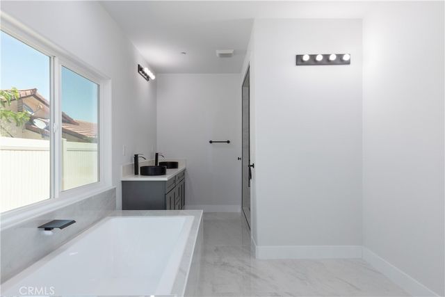 26826 Silver Lakes Parkway, Helendale, CA 92342