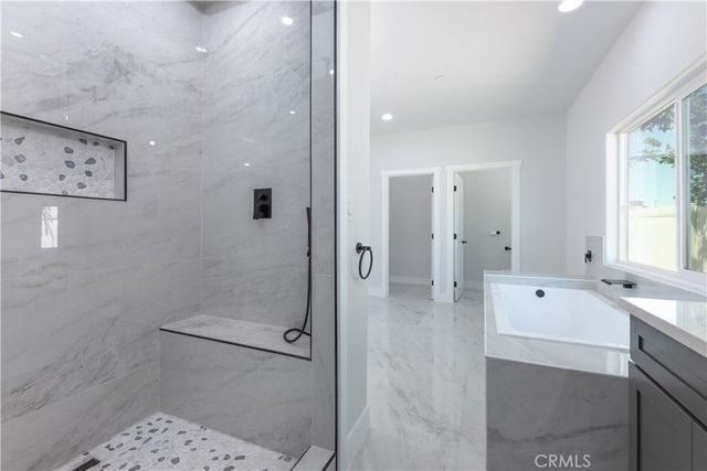 26826 Silver Lakes Parkway, Helendale, CA 92342