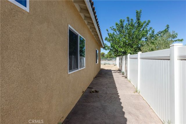 26826 Silver Lakes Parkway, Helendale, CA 92342