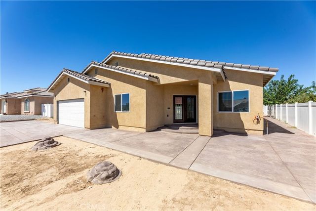 26826 Silver Lakes Parkway, Helendale, CA 92342