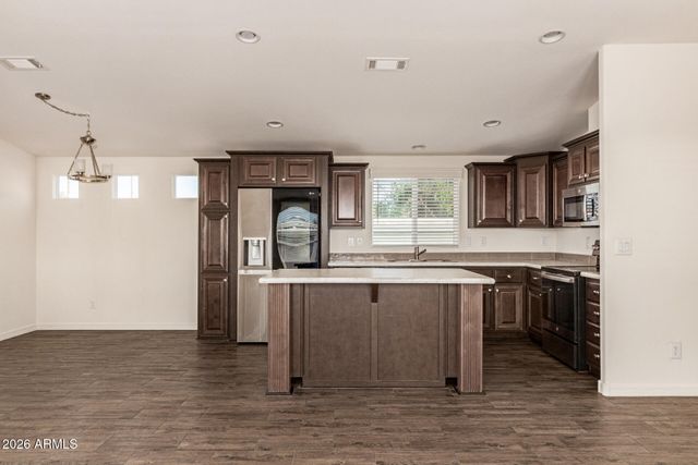 10810 N 91st Avenue 123, Peoria, AZ 85345