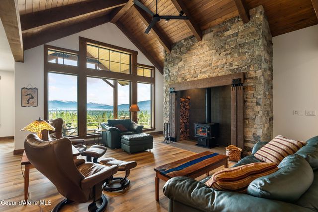 1569 Gooby Rd, Sandpoint, ID 83864