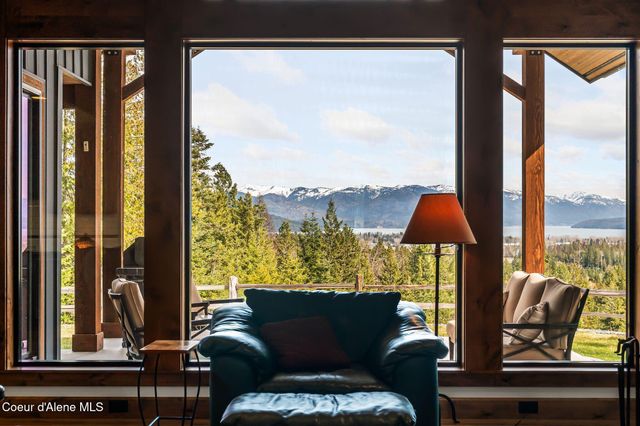 1569 Gooby Rd, Sandpoint, ID 83864