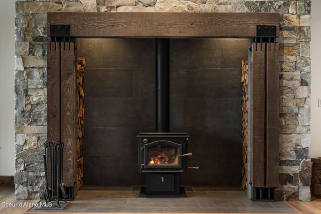 1569 Gooby Rd, Sandpoint, ID 83864