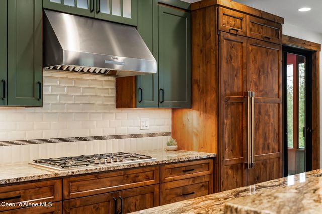 1569 Gooby Rd, Sandpoint, ID 83864