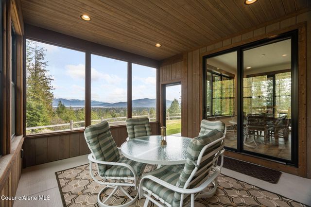 1569 Gooby Rd, Sandpoint, ID 83864