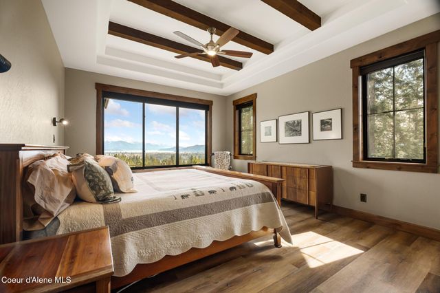 1569 Gooby Rd, Sandpoint, ID 83864