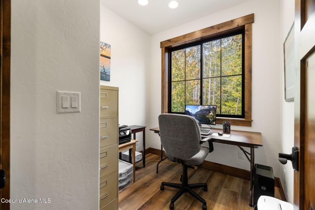 1569 Gooby Rd, Sandpoint, ID 83864