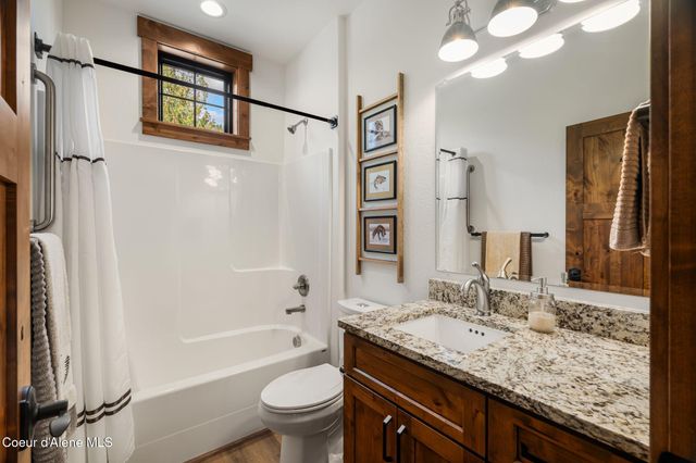 1569 Gooby Rd, Sandpoint, ID 83864