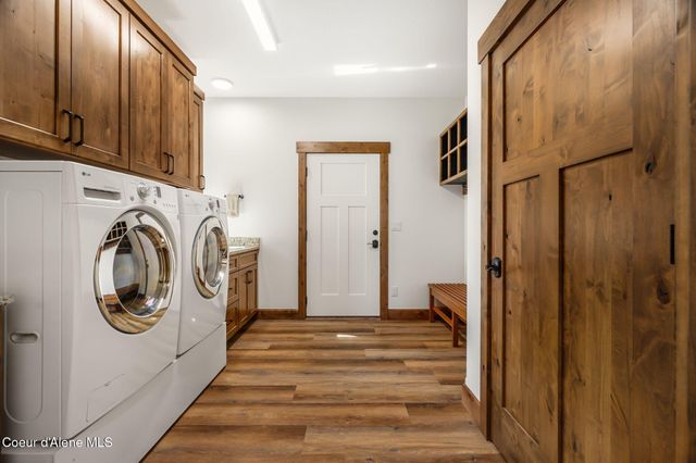 1569 Gooby Rd, Sandpoint, ID 83864