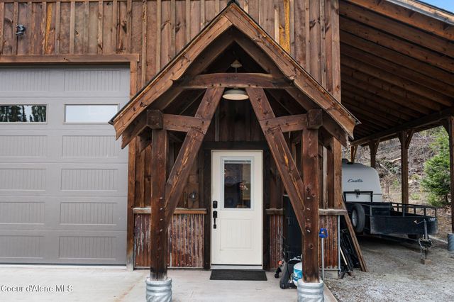 1569 Gooby Rd, Sandpoint, ID 83864