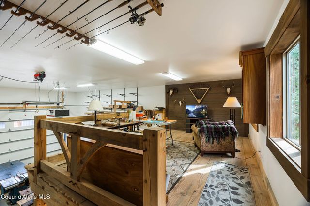 1569 Gooby Rd, Sandpoint, ID 83864