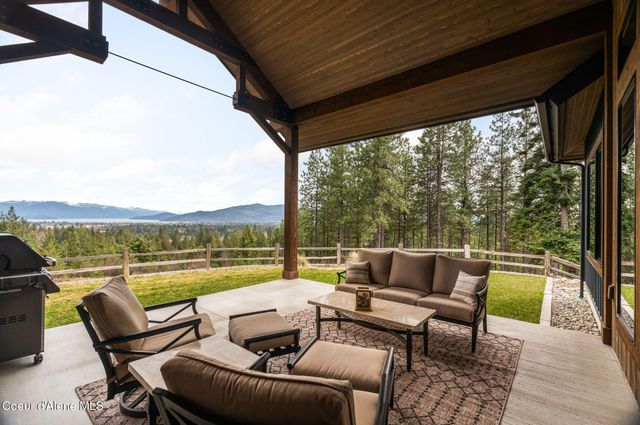 1569 Gooby Rd, Sandpoint, ID 83864