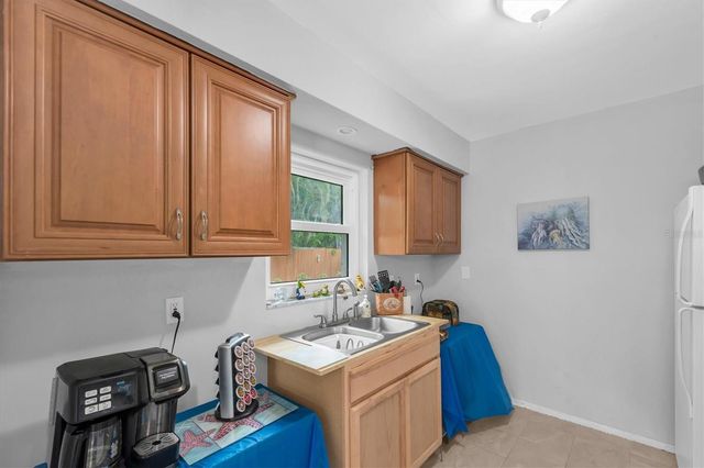 55 A DOLPHIN DRIVE, Treasure Island, FL 33706
