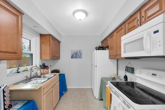 55 A DOLPHIN DRIVE, Treasure Island, FL 33706