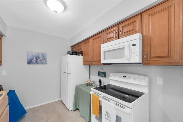 55 A DOLPHIN DRIVE, Treasure Island, FL 33706