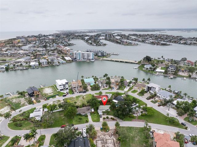 55 A DOLPHIN DRIVE, Treasure Island, FL 33706