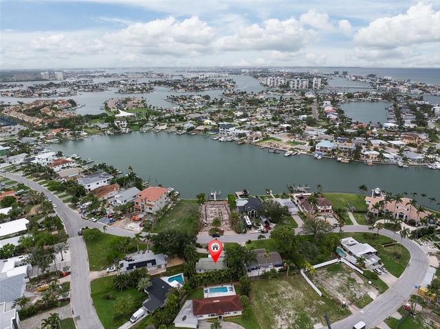 55 A DOLPHIN DRIVE, Treasure Island, FL 33706