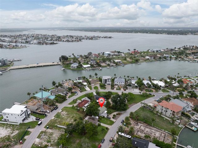 55 A DOLPHIN DRIVE, Treasure Island, FL 33706