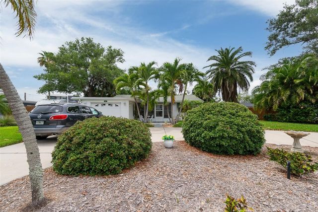 55 A DOLPHIN DRIVE, Treasure Island, FL 33706