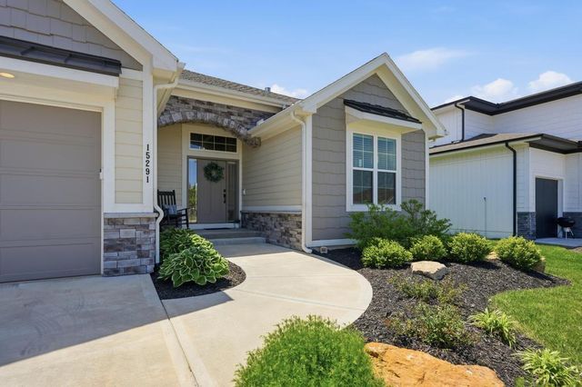 15291 W 172nd Place, Olathe, KS 66062