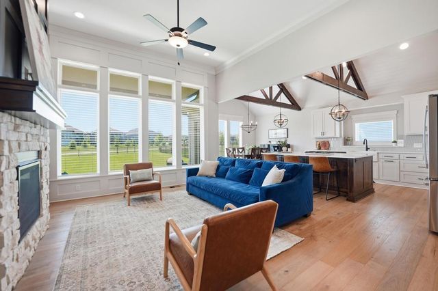 15291 W 172nd Place, Olathe, KS 66062