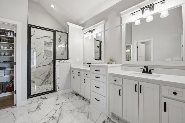 15291 W 172nd Place, Olathe, KS 66062