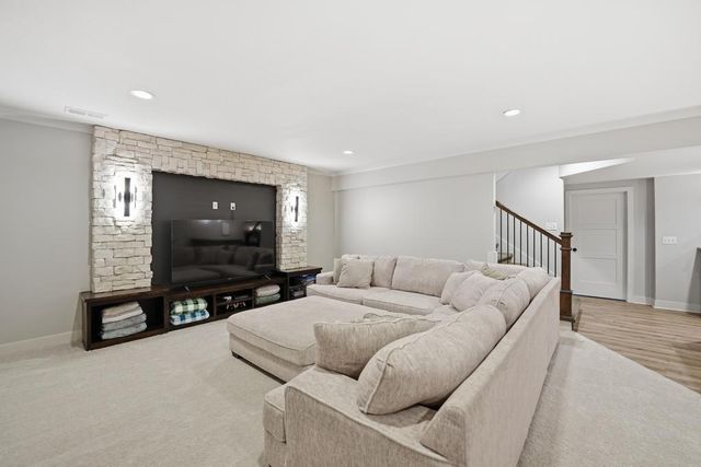 15291 W 172nd Place, Olathe, KS 66062