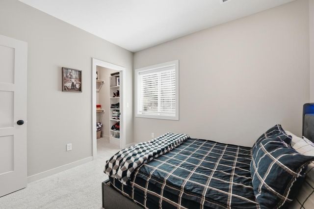 15291 W 172nd Place, Olathe, KS 66062