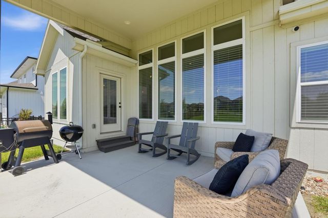 15291 W 172nd Place, Olathe, KS 66062