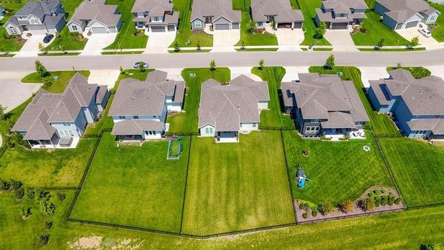 15291 W 172nd Place, Olathe, KS 66062