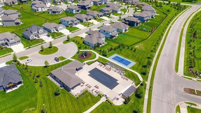 15291 W 172nd Place, Olathe, KS 66062
