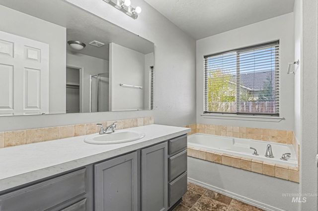 16603 N Fielding Way, Nampa, ID 83687