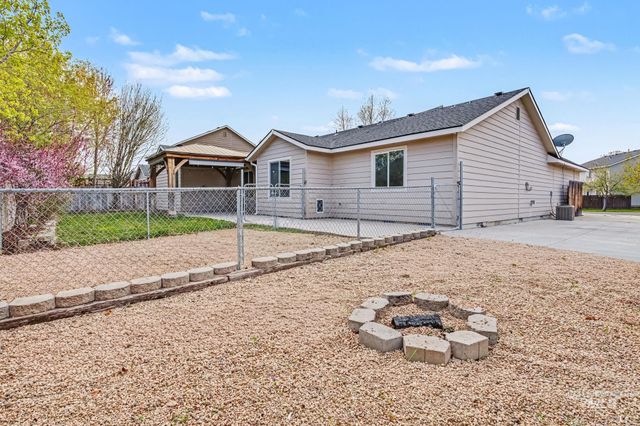 16603 N Fielding Way, Nampa, ID 83687