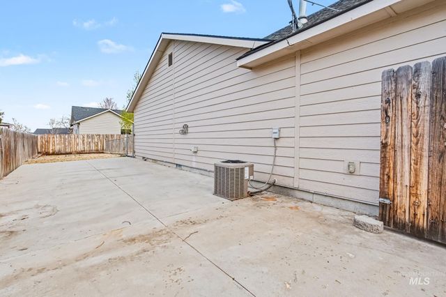 16603 N Fielding Way, Nampa, ID 83687