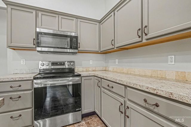 16603 N Fielding Way, Nampa, ID 83687