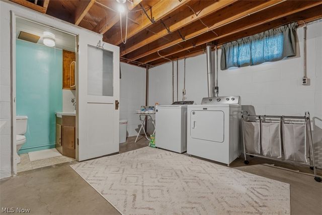 1366 Harris Highway, Parkersburg, WV 26101