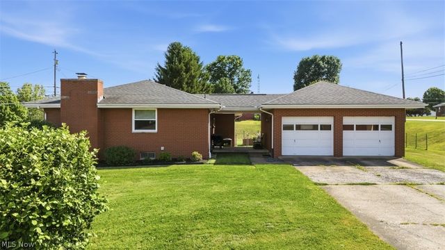 1366 Harris Highway, Parkersburg, WV 26101