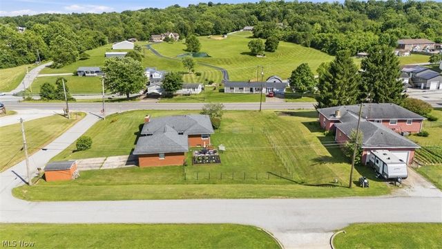 1366 Harris Highway, Parkersburg, WV 26101