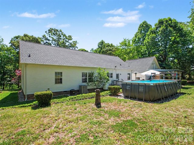 915 Ostwalt Amity Road, Statesville, NC 28677