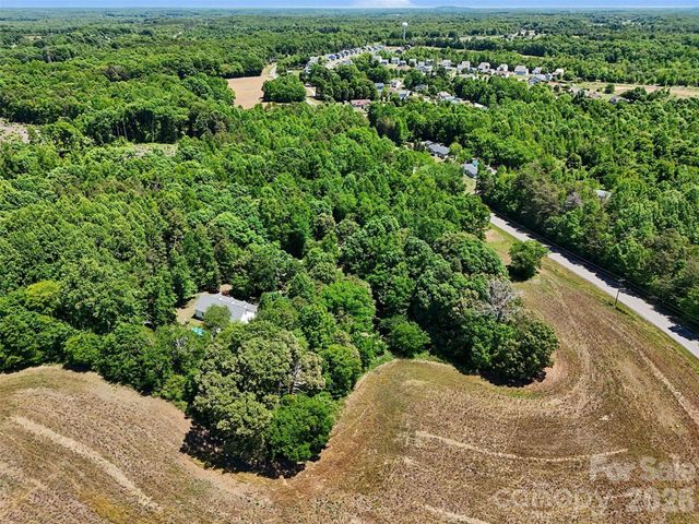 915 Ostwalt Amity Road, Statesville, NC 28677