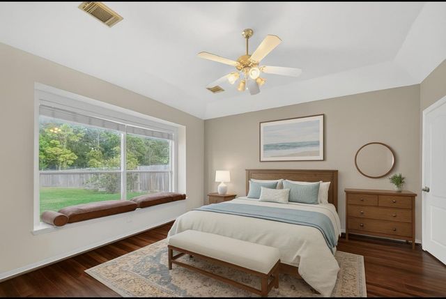 19207 Pinewood Mist Lane, Humble, TX 77346