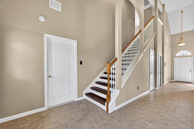 19207 Pinewood Mist Lane, Humble, TX 77346