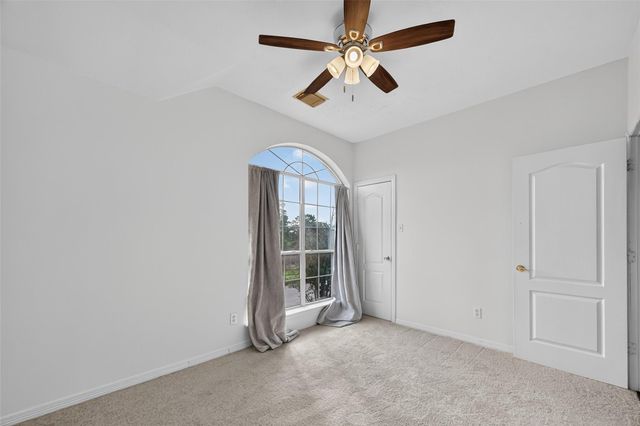 19207 Pinewood Mist Lane, Humble, TX 77346